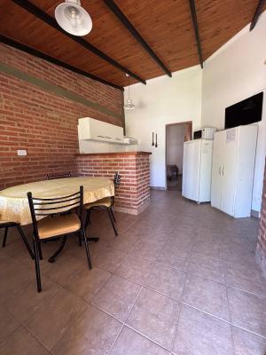 Complejo de Cabañas en alquiler en Villa Cura Brochero. 3 ambientes, 1 baño y capacidad de 1 a 6 personas. 