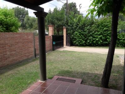 Complejo de Cabañas en alquiler en Villa Cura Brochero. 3 ambientes, 1 baño y capacidad de 1 a 6 personas. 