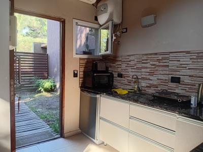 Departamento en alquiler en Mar Azul. 1 ambientes, 1 baño y capacidad de 1 a 2 personas. 