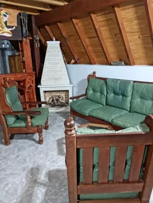 Cabaña en alquiler en Necochea. 3 ambientes, 1 ba&ntilde;o y capacidad de 1 a 5 personas. Cerca de la Playa