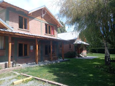 Complejo de Dptos en alquiler en San Carlos de Bariloche. 2 ambientes, 1 baño y capacidad de 4 a 6 personas. 