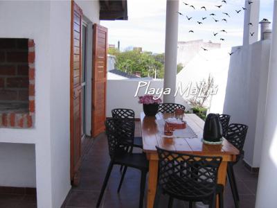 Casa en alquiler en Las Toninas. 3 ambientes, 2 baños y capacidad de 1 a 6 personas. 