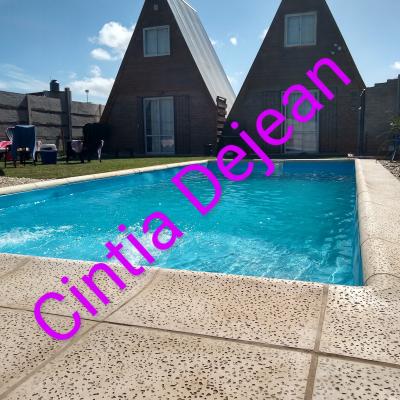 Cabaña en alquiler en Necochea. 2 ambientes, 1 baño y capacidad de 1 a 4 personas. 