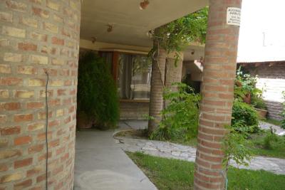 Departamento en alquiler en Río Negro. 3 ambientes, 1 baño y capacidad de 1 a 4 personas. 