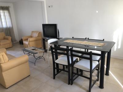 Duplex en alquiler en Necochea. 3 ambientes, 1 baño y capacidad de 1 a 5 personas. 